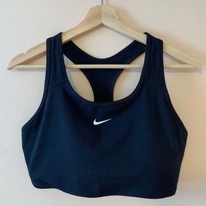 Nike DRI-FIT Swoosh - Large